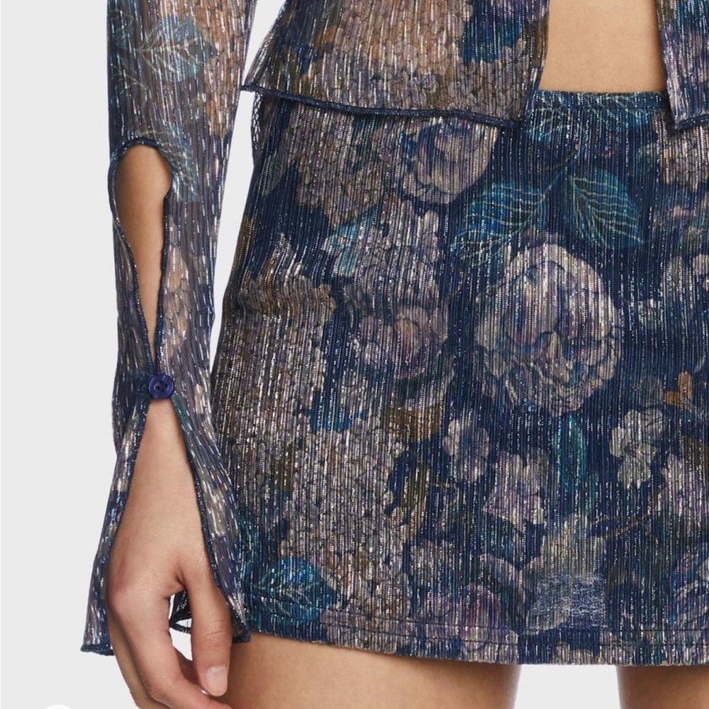 Fashion Nova floral micro mini skirt
